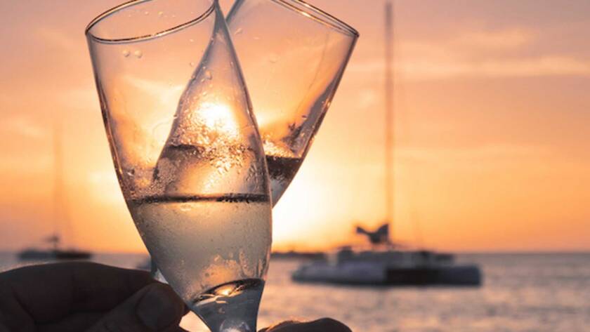 Aperitivo al tramonto in barca - Capri My Day Travel & Experiences